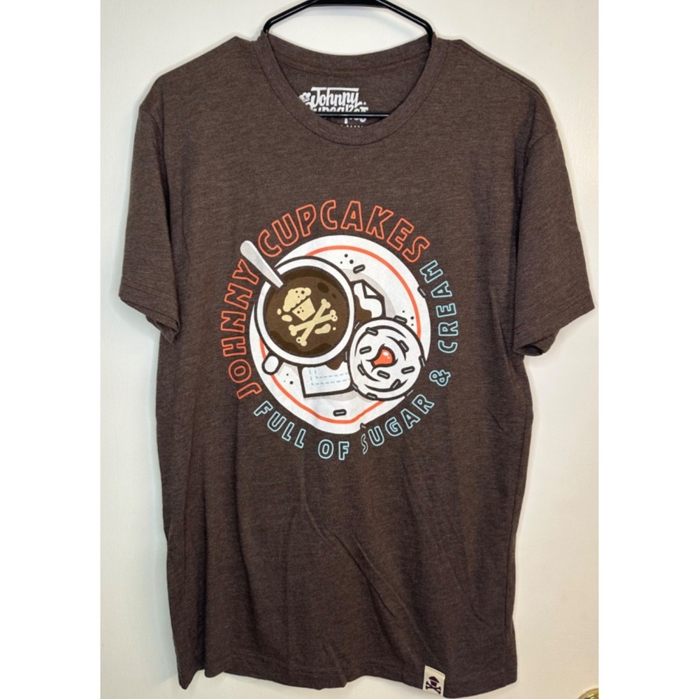 Johnny Cupcakes Size M Full of Sugar and Cream Cake Dealer Exclusive T-Shirt